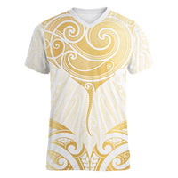 Gold White New Zealand Manta Ray Women V-Neck T-Shirt Aotearoa Maori Haehae LT14 Female White - Polynesian Pride