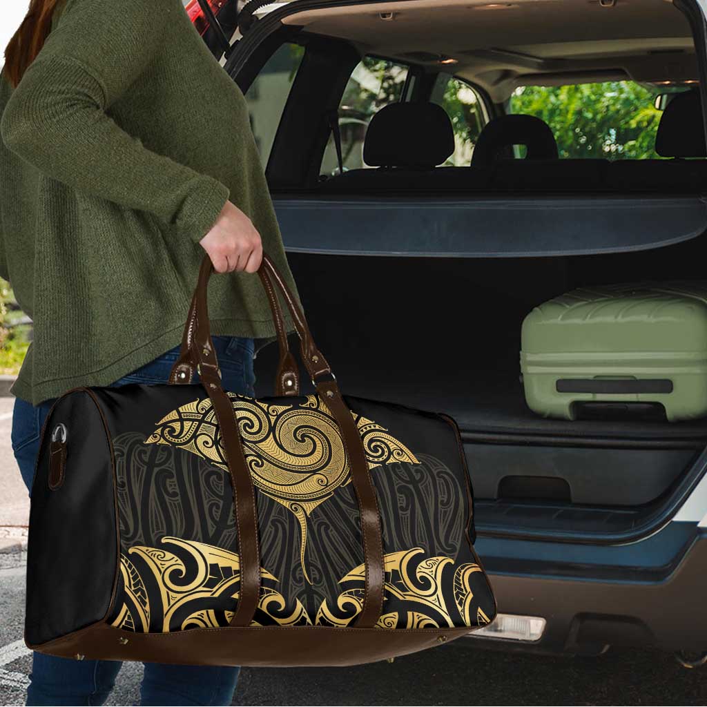 Gold Black New Zealand Manta Ray Travel Bag Aotearoa Maori Haehae LT14 - Polynesian Pride