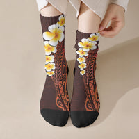 Red Tropical Plumeria With Galaxy Polynesian Art Crew Socks LT14 Crew Socks Red - Polynesian Pride