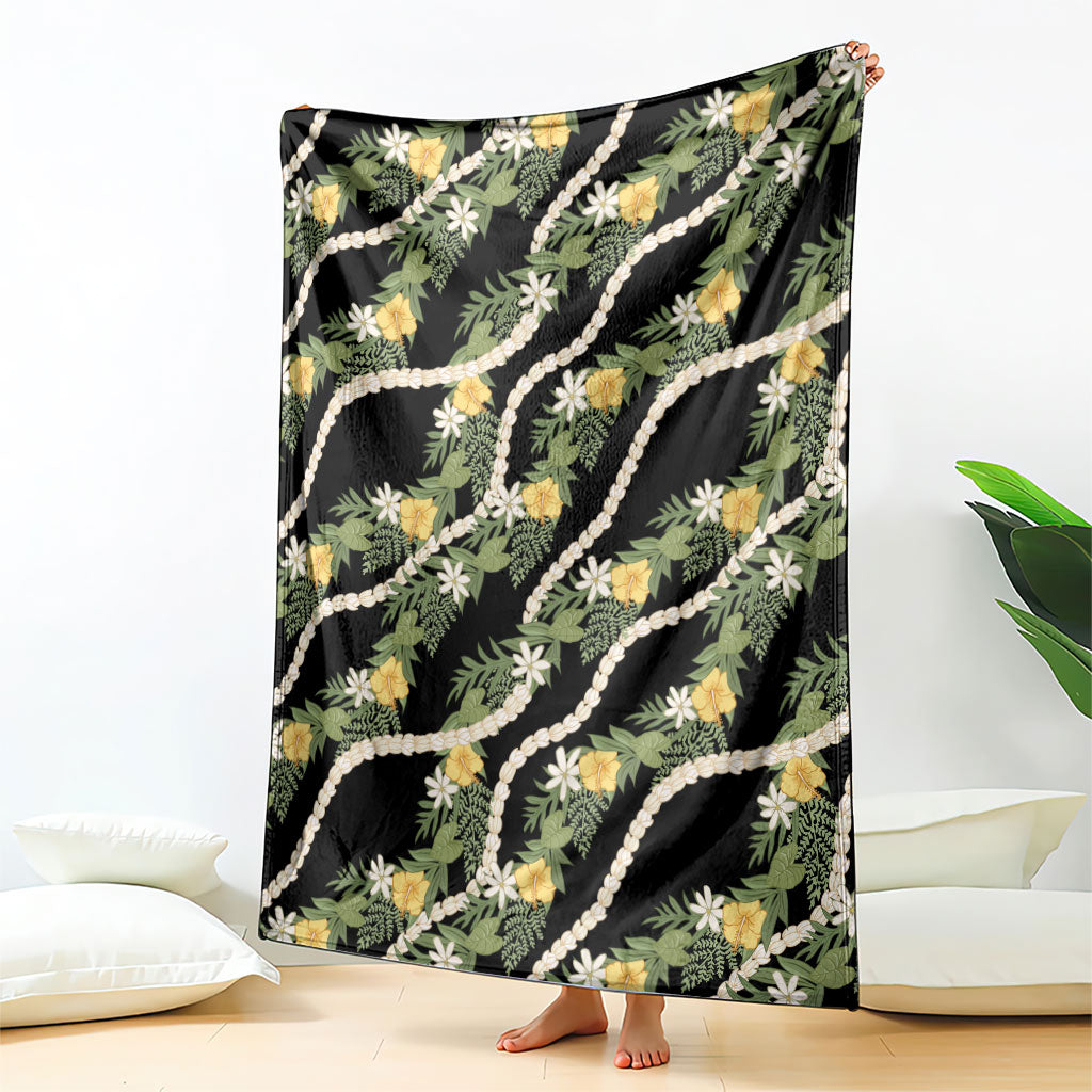 Hawaiian Pikake Maile Lei Blanket Tiare Hibiscus Kalo Palapalai Leaf Black