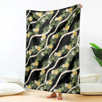 Hawaiian Pikake Maile Lei Blanket Tiare Hibiscus Kalo Palapalai Leaf Black