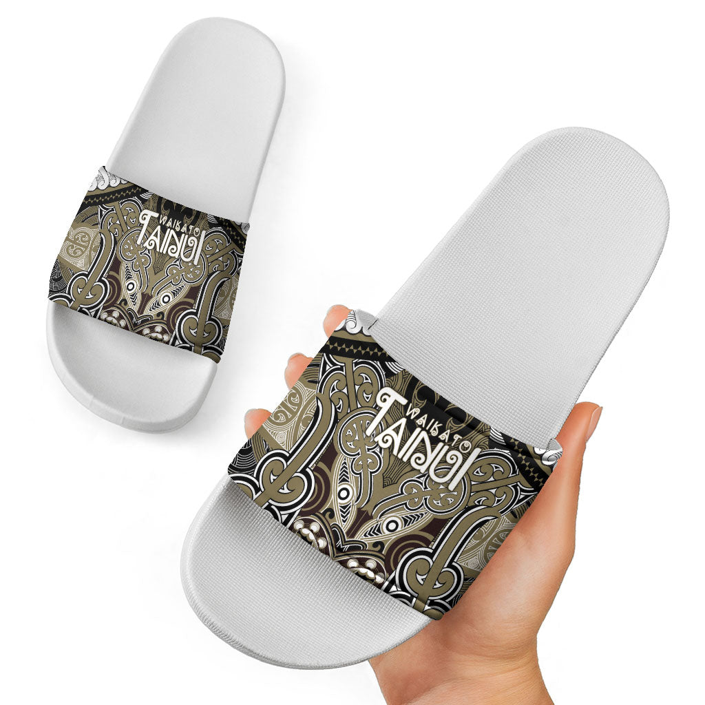 Aotearoa Iwi Waikato Tainui Slide Sandals Maori Kowhaiwhai Pattern LT19 - Polynesian Pride