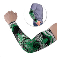 Aotearoa Iwi Ngai Tahu Personalised Arm Sleeves Maori Kowhaiwhai Pattern LT19 Set of 2 Green - Polynesian Pride