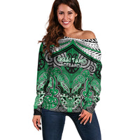 Aotearoa Iwi Ngai Tahu Personalised Off Shoulder Sweater Maori Kowhaiwhai Pattern LT19 Women Green - Polynesian Pride