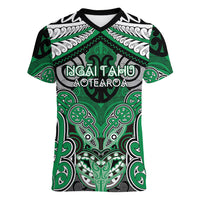 Aotearoa Iwi Ngai Tahu Personalised Women V-Neck T-Shirt Maori Kowhaiwhai Pattern LT19 Female Green - Polynesian Pride
