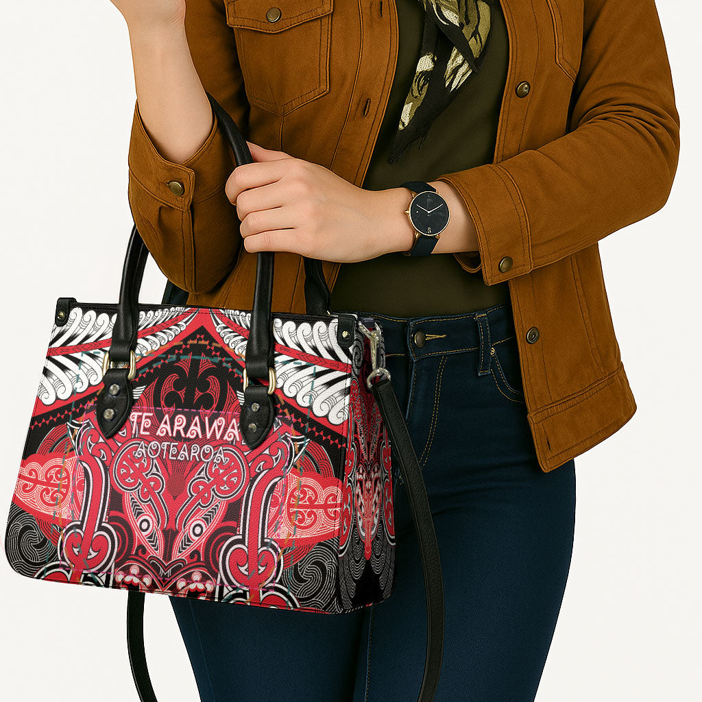 Aotearoa Iwi Te Arawa Leather Bag Maori Kowhaiwhai Pattern LT19 - Polynesian Pride