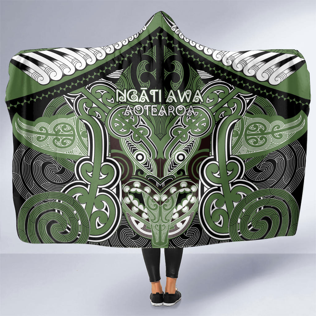 Aotearoa Iwi Ngati Awa Hooded Blanket Maori Kowhaiwhai Pattern LT19 One Size Green - Polynesian Pride