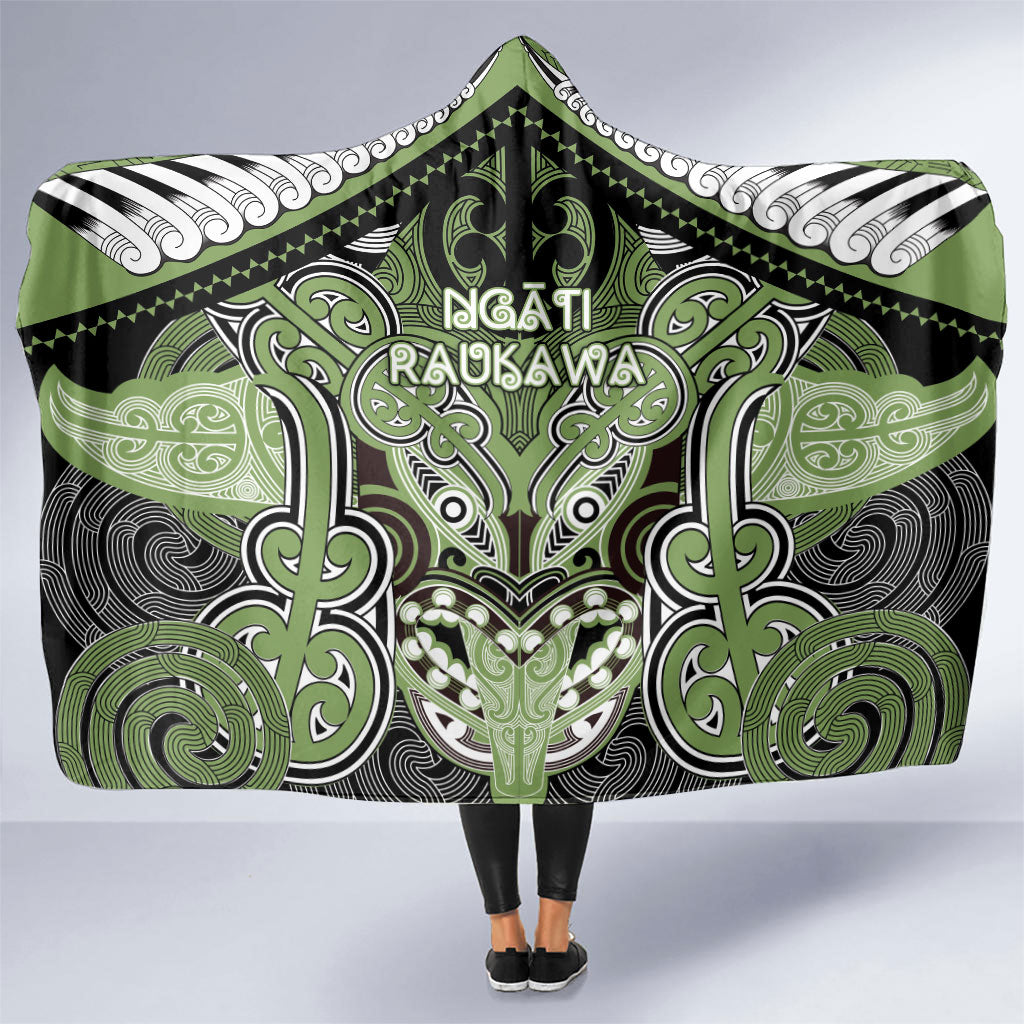 Aotearoa Iwi Ngati Raukawa Hooded Blanket Maori Kowhaiwhai Pattern LT19 One Size Green - Polynesian Pride