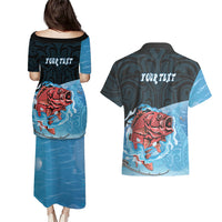 Personalised Snapper Fishing New Zealand Couples Matching Puletasi and Hawaiian Shirt Tamure Fish Hook Maori Pattern LT22 - Polynesian Pride