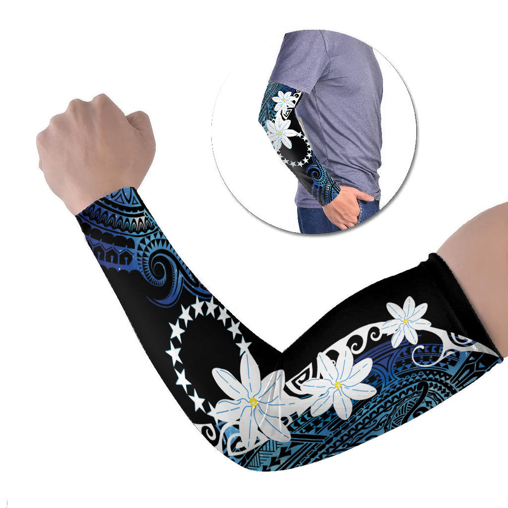 Cook Islands Maori Language Week Arm Sleeves Tiare Maori Kuki Airani Blue Pattern LT22 Set of 2 Blue - Polynesian Pride