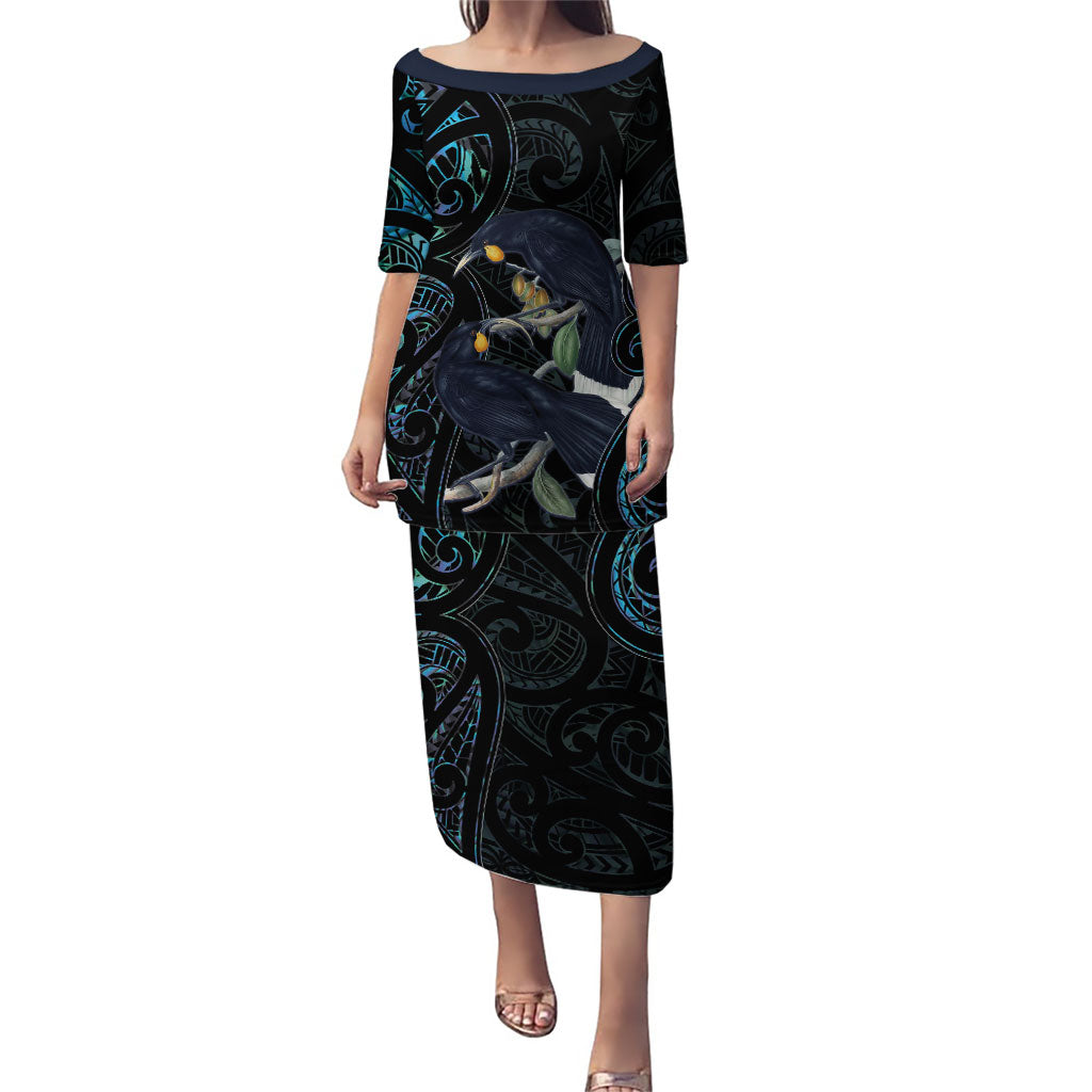 New Zealand Huia Bird Family Matching Puletasi and Hawaiian Shirt Paua Shell Maori Pattern LT22 Mom's Dress Black - Polynesian Pride