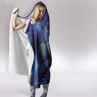 Takahe New Zealand Personalised Hooded Blanket Harakeke Silver Fern Maori Pattern
