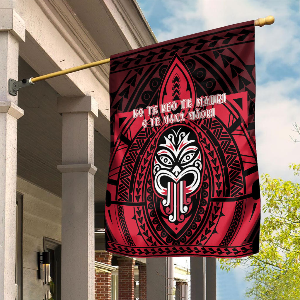 New Zealand Maori Language Week Garden Flag Te Wiki O Te Reo Maori Hei Tiki LT22 House Flag Red - Polynesian Pride