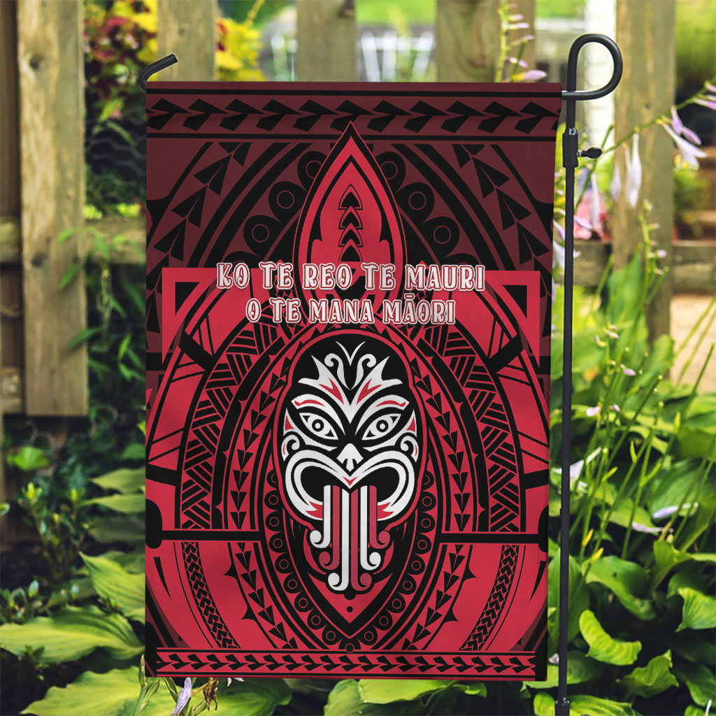 New Zealand Maori Language Week Garden Flag Te Wiki O Te Reo Maori Hei Tiki LT22 Garden Flag Red - Polynesian Pride