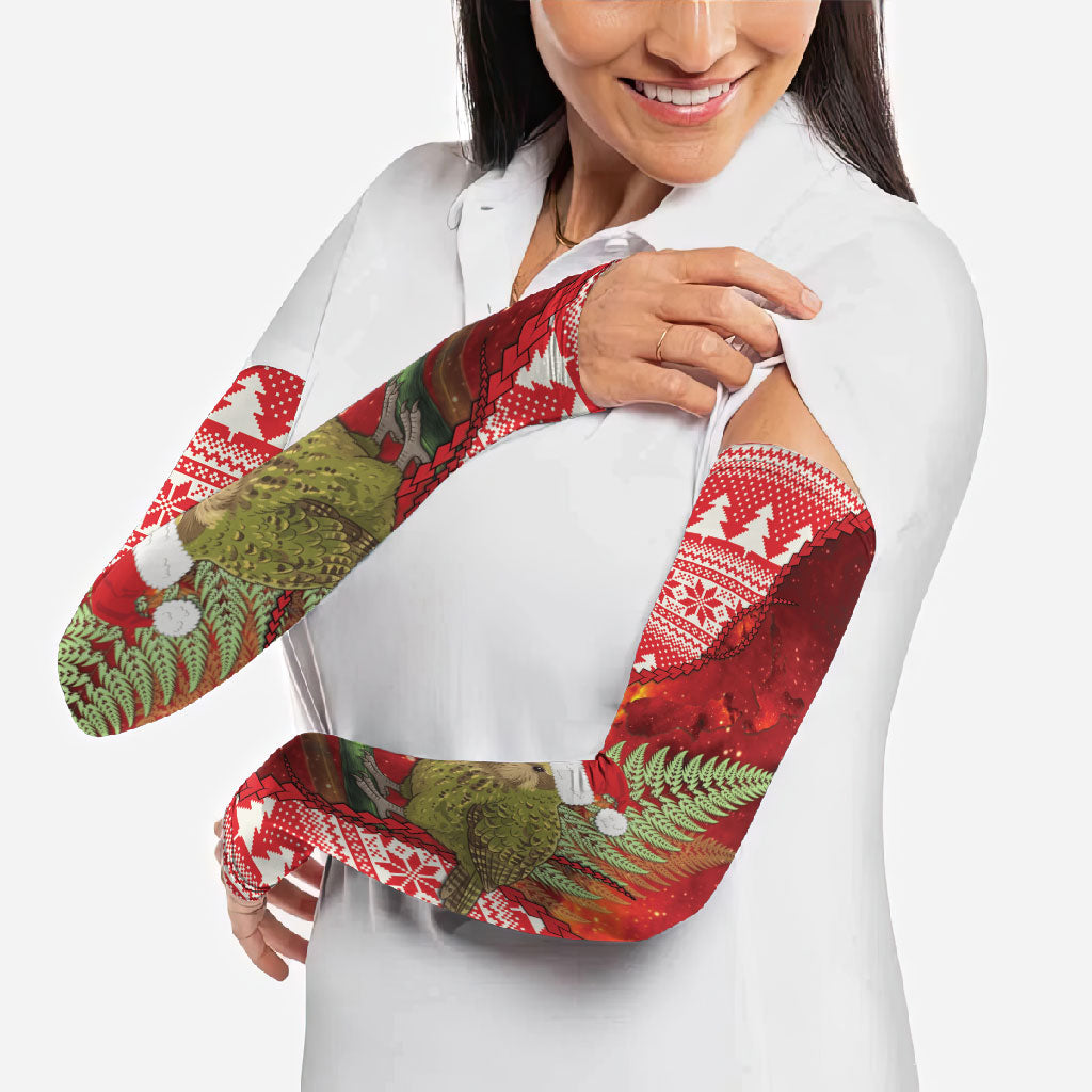 New Zealand Kakapo Christmas In July Arm Sleeves Silver Fern Santa Xmas Red Color LT22 - Polynesian Pride