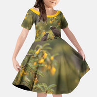 New Zealand Kaka Bird Family Matching Off Shoulder Maxi Dress and Hawaiian Shirt Kowhai Flower Landscape Style LT22 Daughter's Dress Green - Polynesian Pride