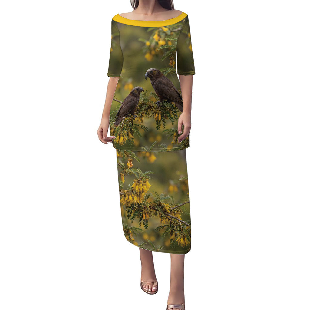 New Zealand Kaka Bird Family Matching Puletasi and Hawaiian Shirt Kowhai Flower Landscape Style LT22 Mom's Dress Green - Polynesian Pride