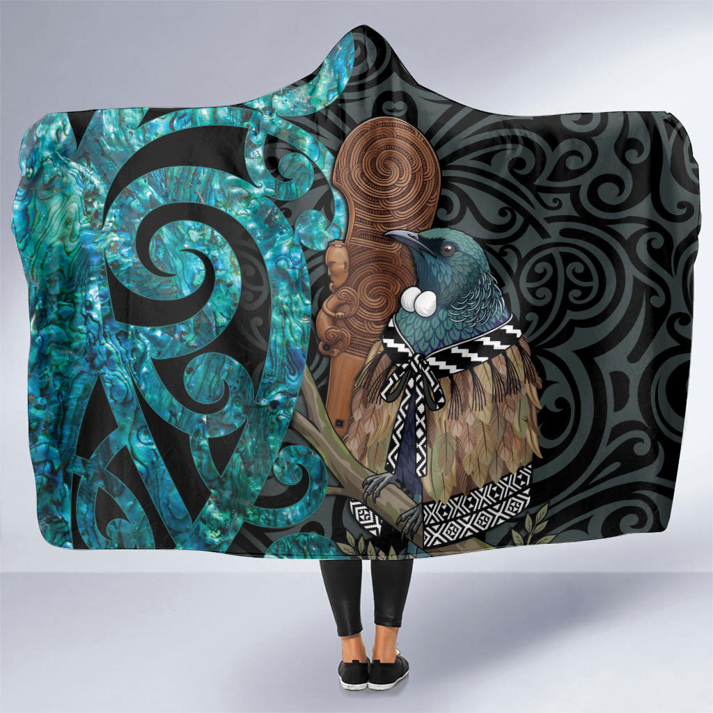 New Zealand Tui Bird Wahaika Hooded Blanket Maori Weapon Paua Shell Koru Pattern LT22 One Size Black - Polynesian Pride