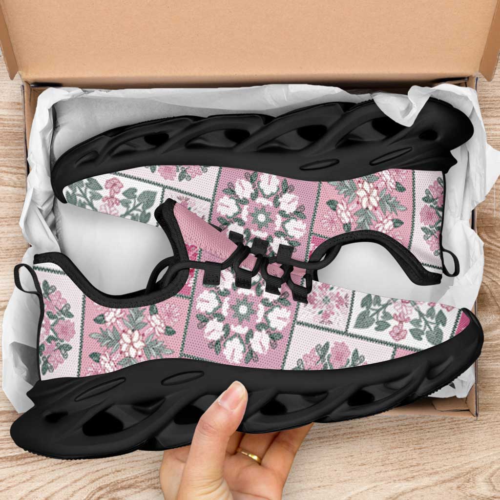 Mele Kalikimaka Hawaii Christmas Clunky Sneakers Akala Seamless Floral Motif - Polynesian Pride