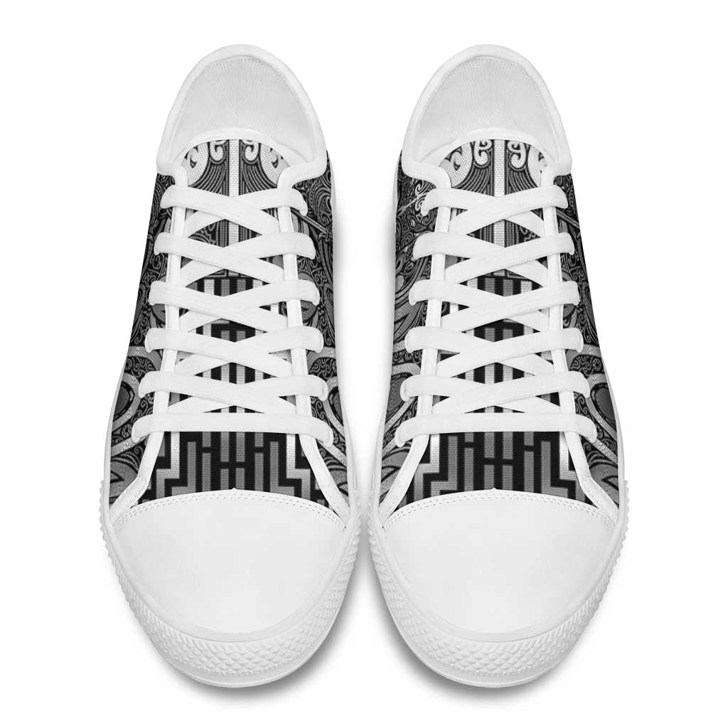 New Zealand Taiaha Maori Low Top Shoes Kiwikiwi Minimalist Silver Fern Tukutuku Motif LT9 - Polynesian Pride
