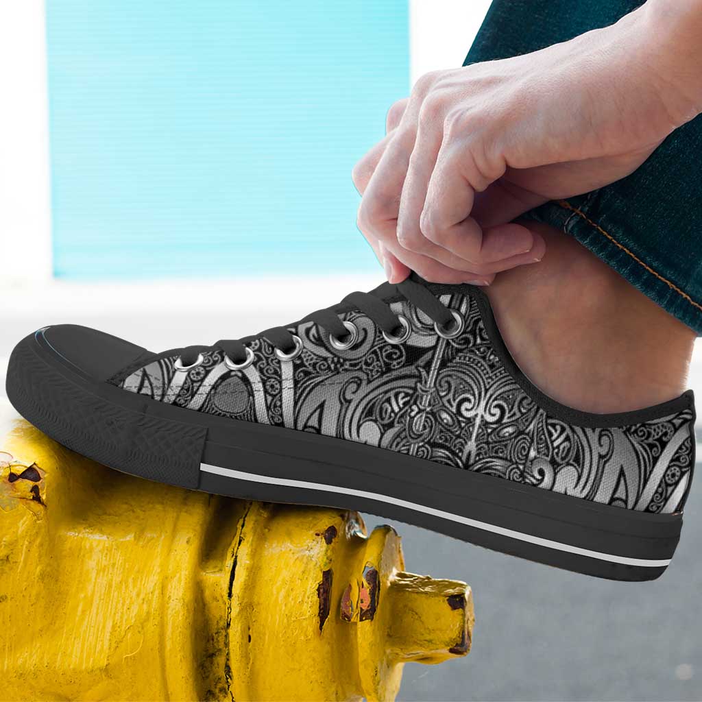 New Zealand Taiaha Maori Low Top Shoes Kiwikiwi Minimalist Silver Fern Tukutuku Motif LT9 - Polynesian Pride