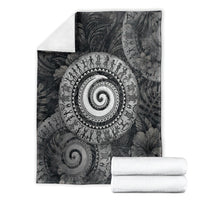 Hawaiian Piko Blanket Cultural Anchor Connect Your Roots Ocean Waves TS04 - Polynesian Pride