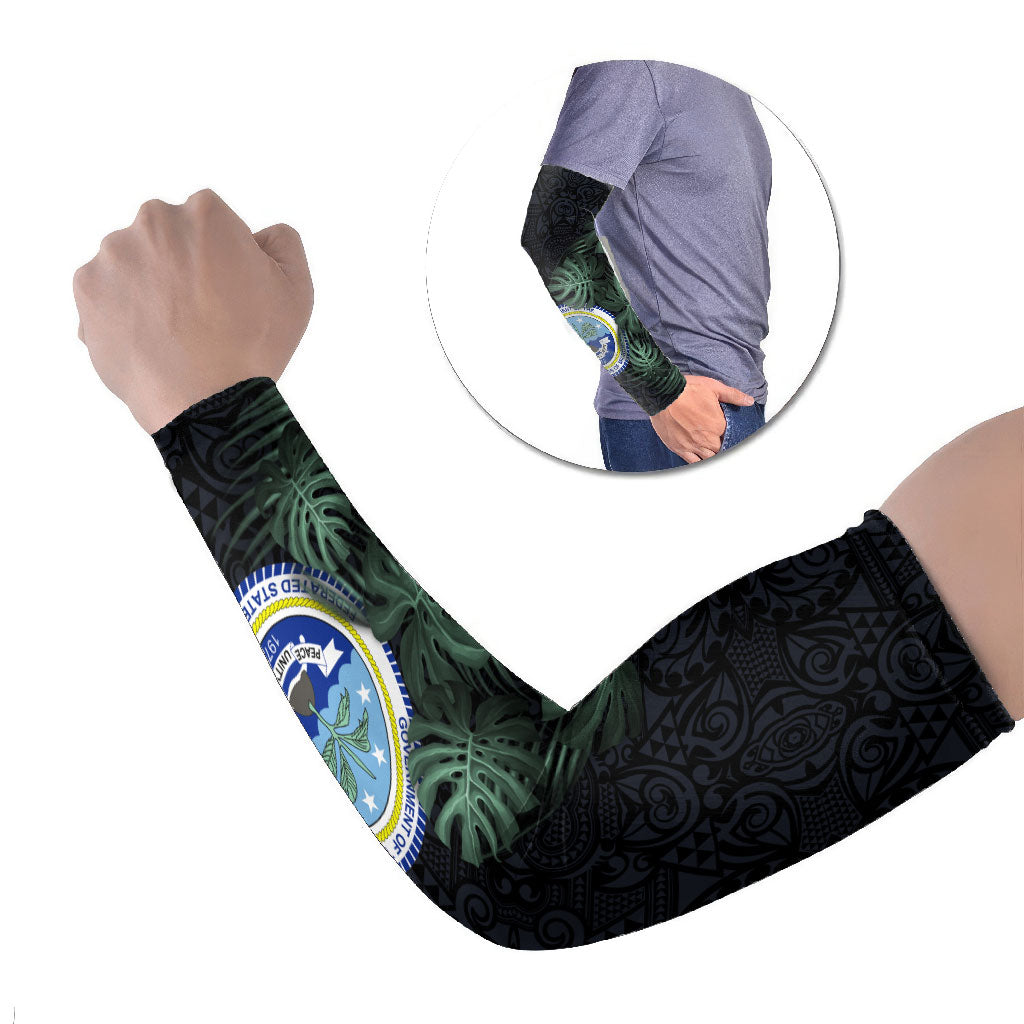 Federated States Of Micronesia Arm Sleeves FSM Tropical Monstera Leaf Dark Tribal Pattern TS04 Set of 2 Black Green - Polynesian Pride