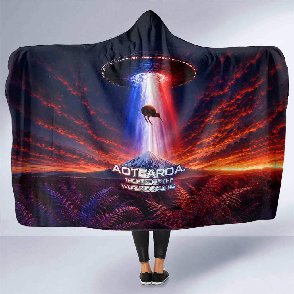 New Zealand Aotearoa Kiwi UFO Hooded Blanket Sci-Fi Galaxy Sunset Sky Tower And Mountain TS04 One Size Blue Red - Polynesian Pride