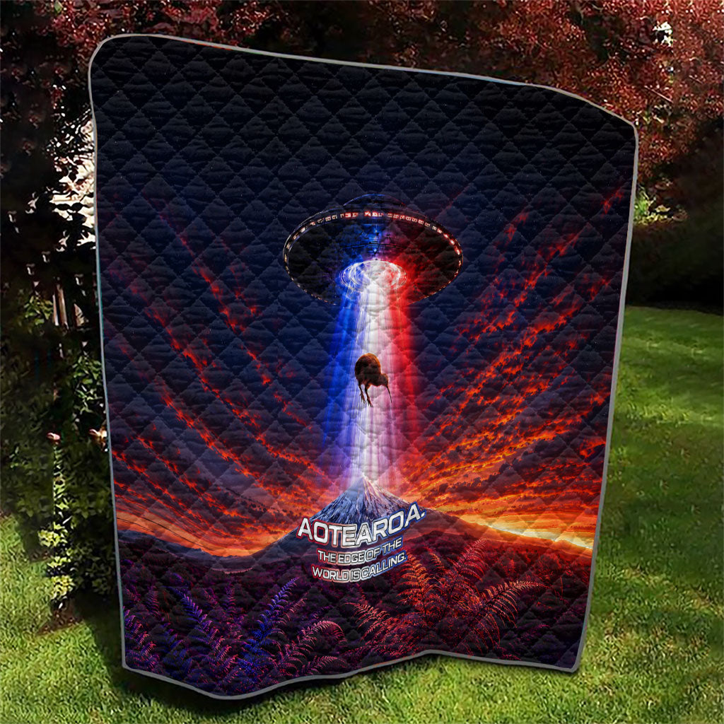 New Zealand Aotearoa Kiwi UFO Quilt Sci-Fi Galaxy Sunset Sky Tower And Mountain TS04 - Polynesian Pride
