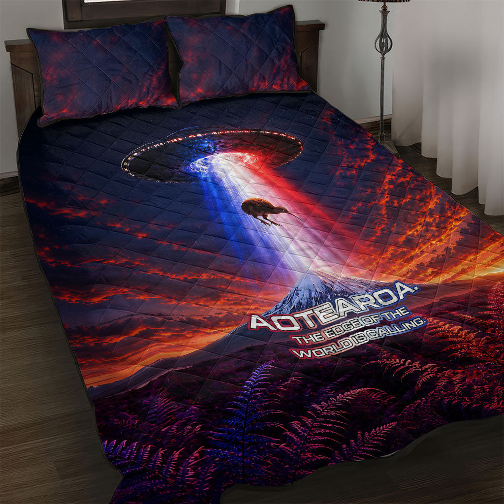 New Zealand Aotearoa Kiwi UFO Quilt Bed Set Sci-Fi Galaxy Sunset Sky Tower And Mountain TS04 Blue Red - Polynesian Pride
