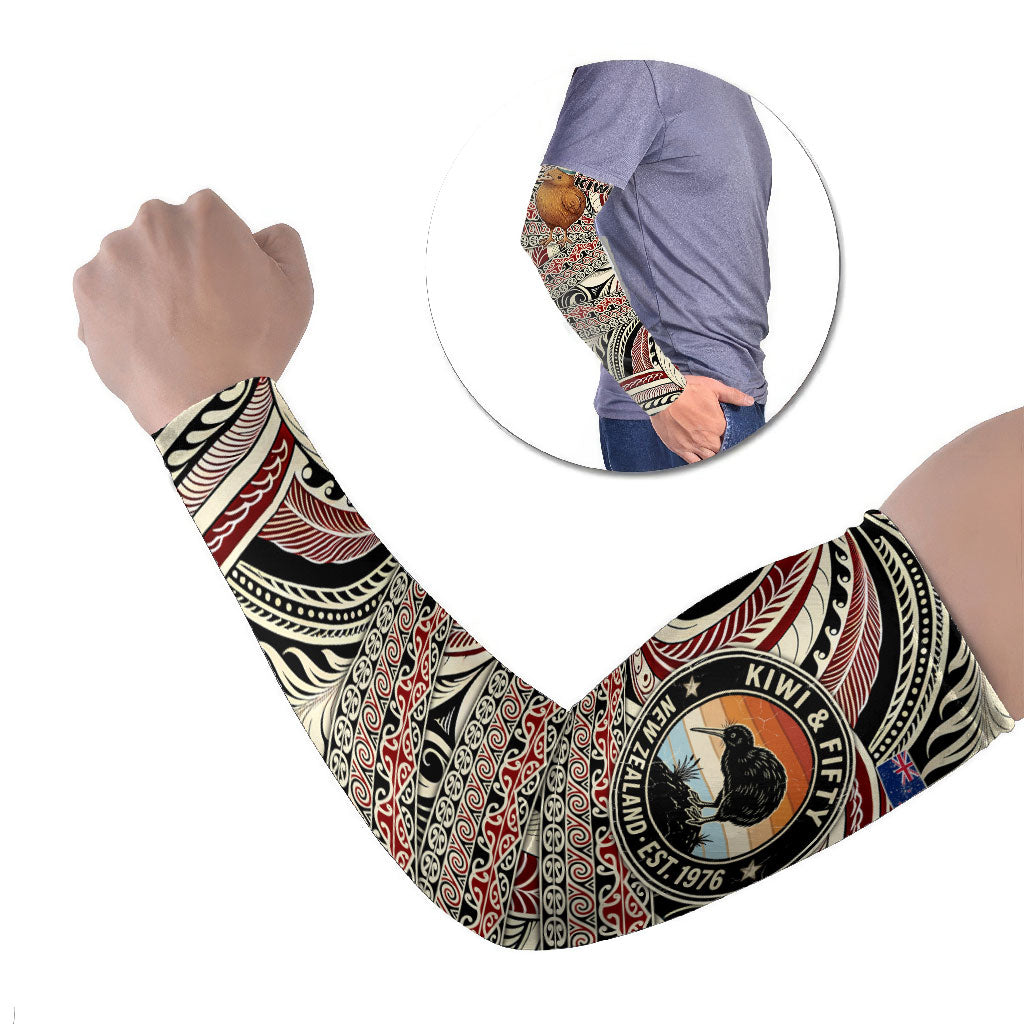 New Zealand 50th Birthday Kiwi Arm Sleeves Vintage Est 1976 Kiwi Sunset Maori TS04 Set of 2 Red Beige - Polynesian Pride
