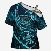 Chuuk Deep Into Truk Lagoon Cross Shoulder Shirt Polynesian Tribal Pattern Wreck Diving Teal Ship Art TS04 Female Blue Black - Polynesian Pride