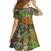 Yeah Nah Graffiti Skull New Zealand Slang Kid Short Sleeve Dress Kiwi Grunge Brick Wall and Bold Urban Street Art TS04 - Polynesian Pride