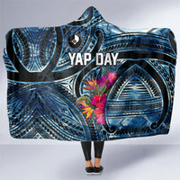 Yap Day Island Floral Tribal Heritage Hooded Blanket Micronesian Hibiscus Pattern Polynesian Tattoo Blue Art TS04 One Size Black Blue - Polynesian Pride