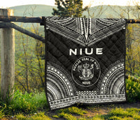 Niue Premium Quilt - Niue Seal Polynesian Chief Black Version - Polynesian Pride
